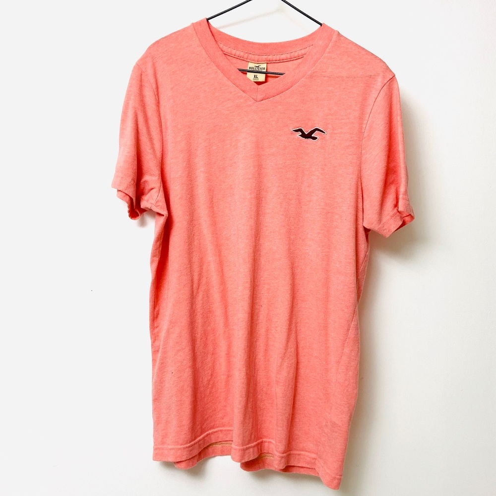 Hollister peach t-shirt size x-large